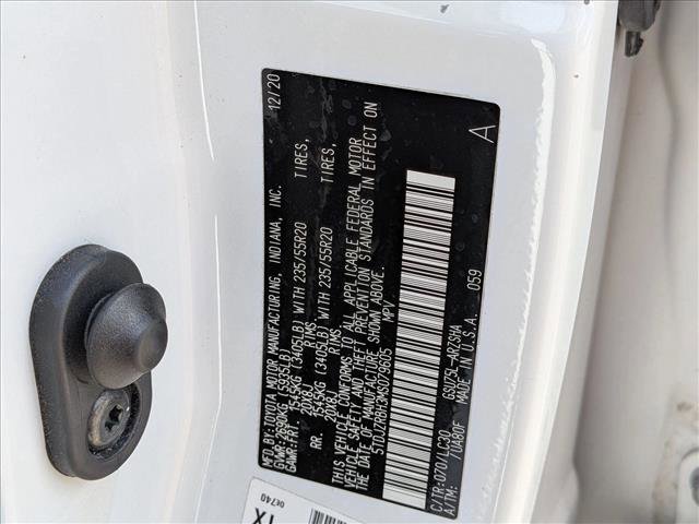 Used 2021 Toyota Highlander XSE image 27