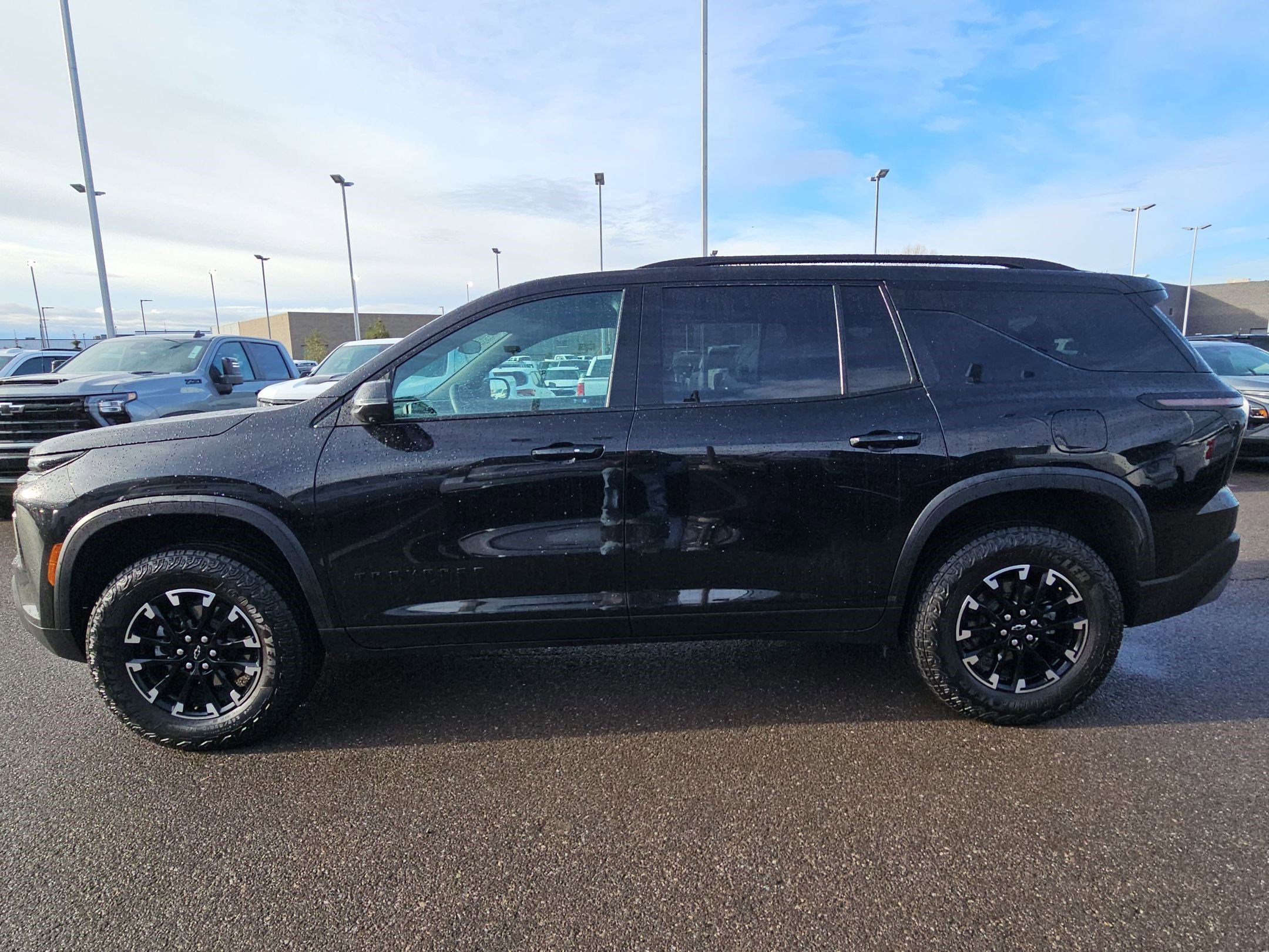 Used 2025 Chevrolet Traverse Z71 w/ Driver Confidence Package AWD/4WD image 7