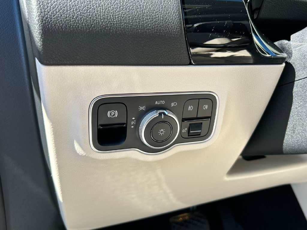 New 2026 Mercedes-Benz GLA 250 4MATIC image 13