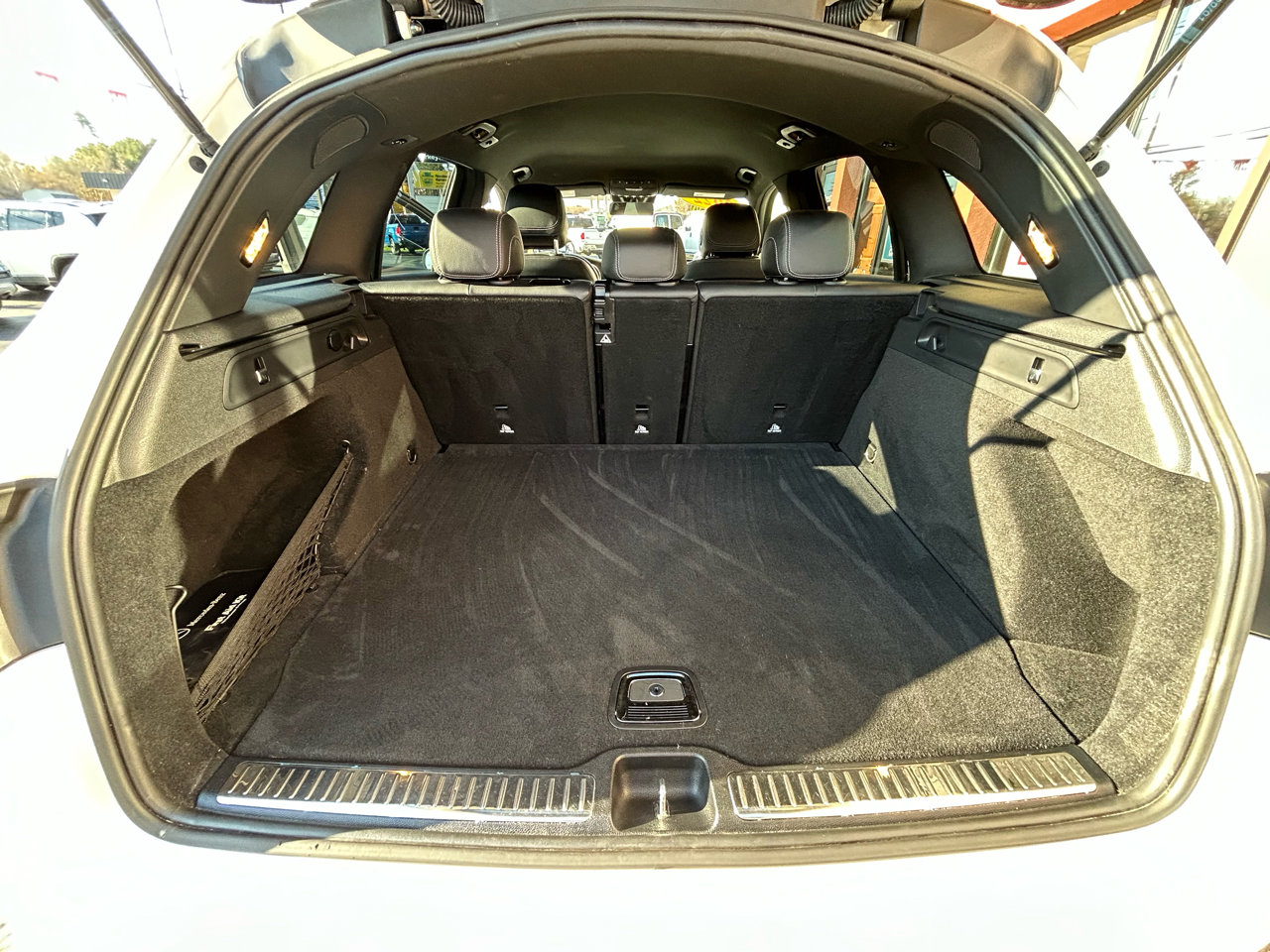 Used 2022 Mercedes-Benz GLC 300 4MATIC image 22