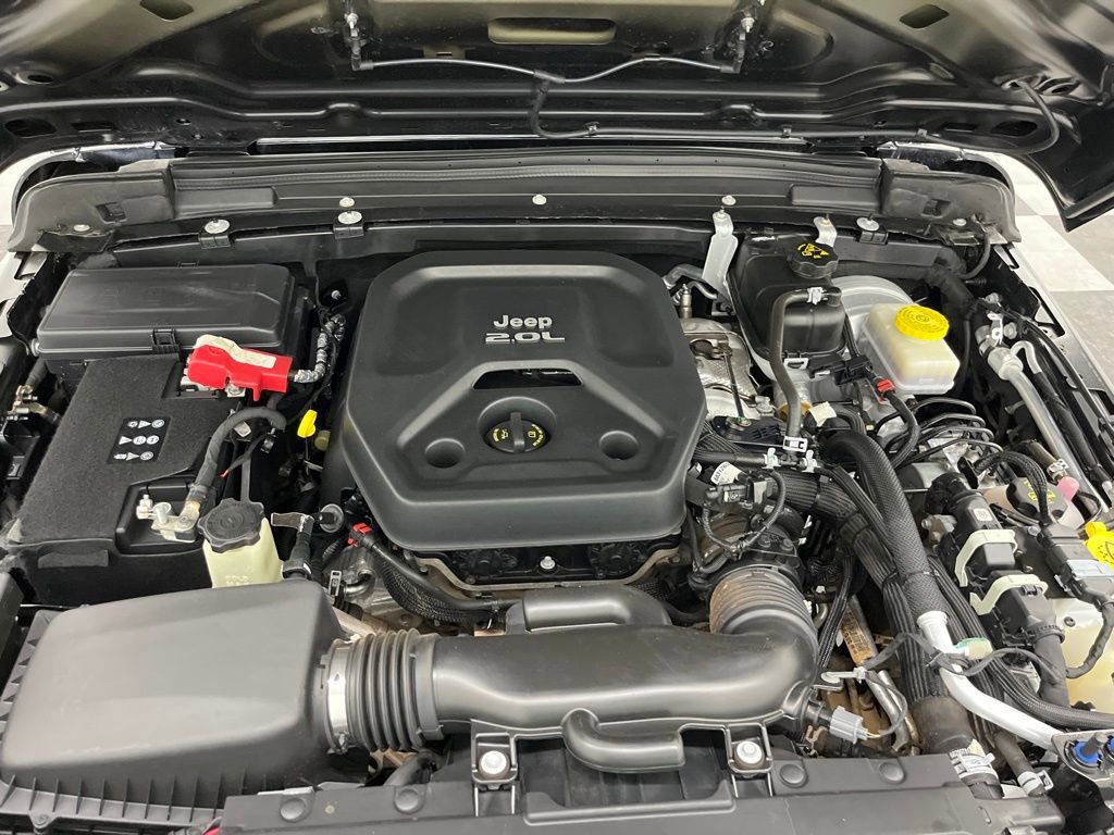 Used 2020 Jeep Wrangler Unlimited Sahara image 9