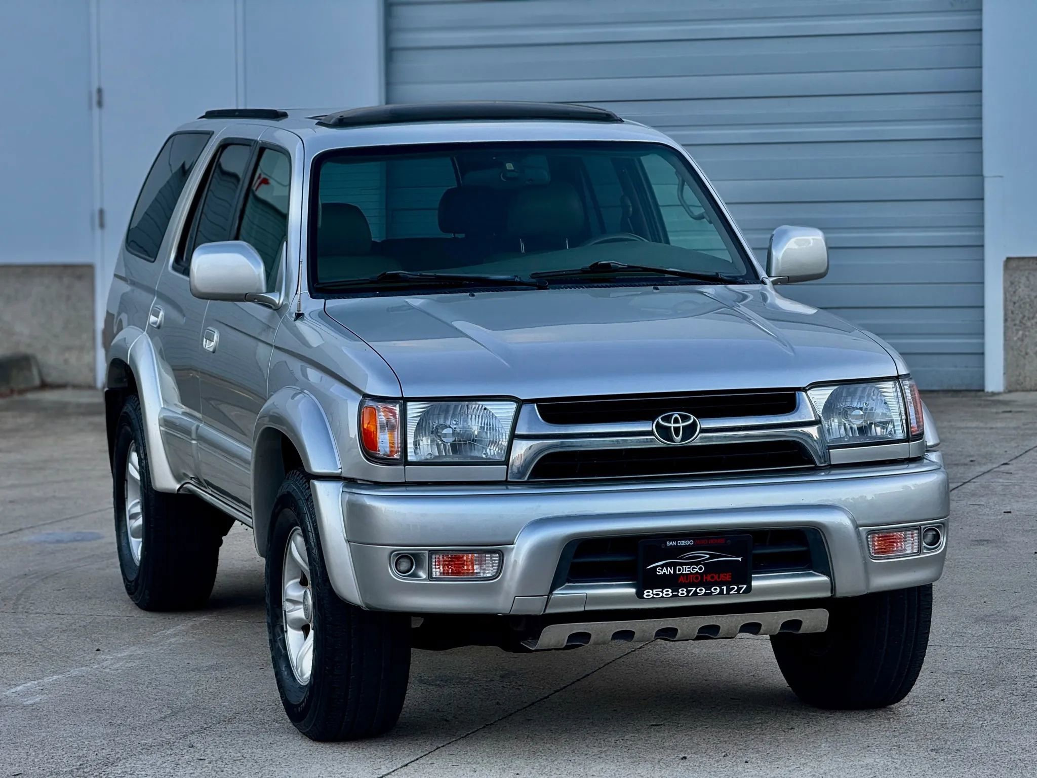 Used 2001 Toyota 4Runner Limited image 10