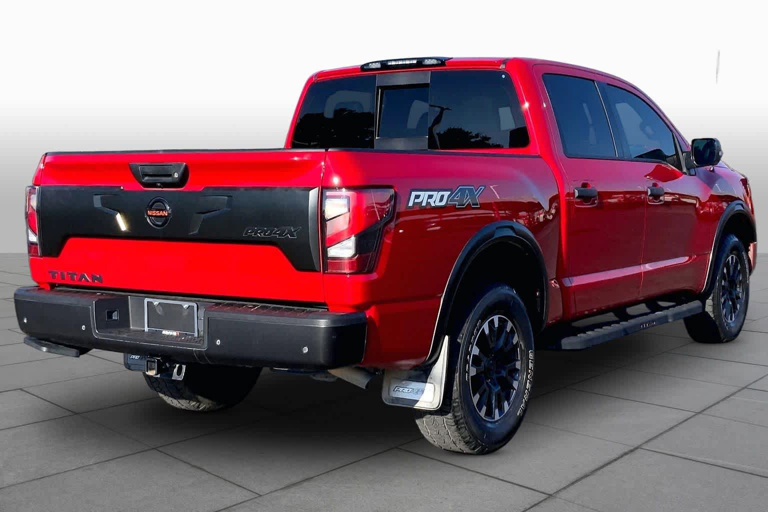 Used 2021 Nissan Titan PRO-4X w/ Pro-4x Convenience Package AWD/4WD image 13