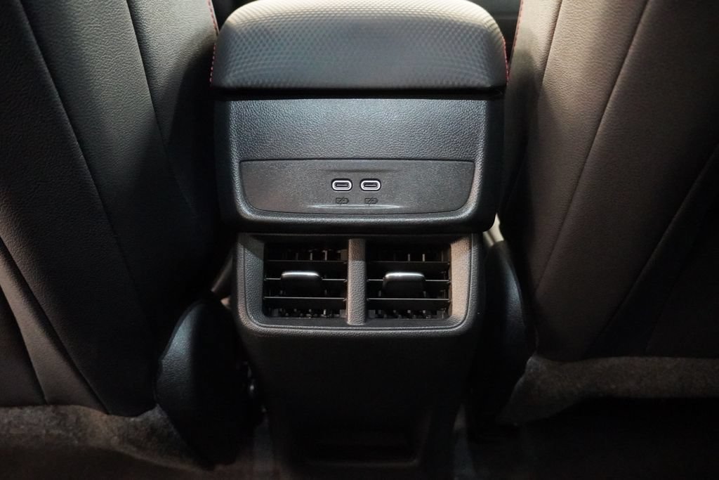 New 2026 Chevrolet Equinox RS w/ LPO, Floor Liner Package AWD/4WD image 32