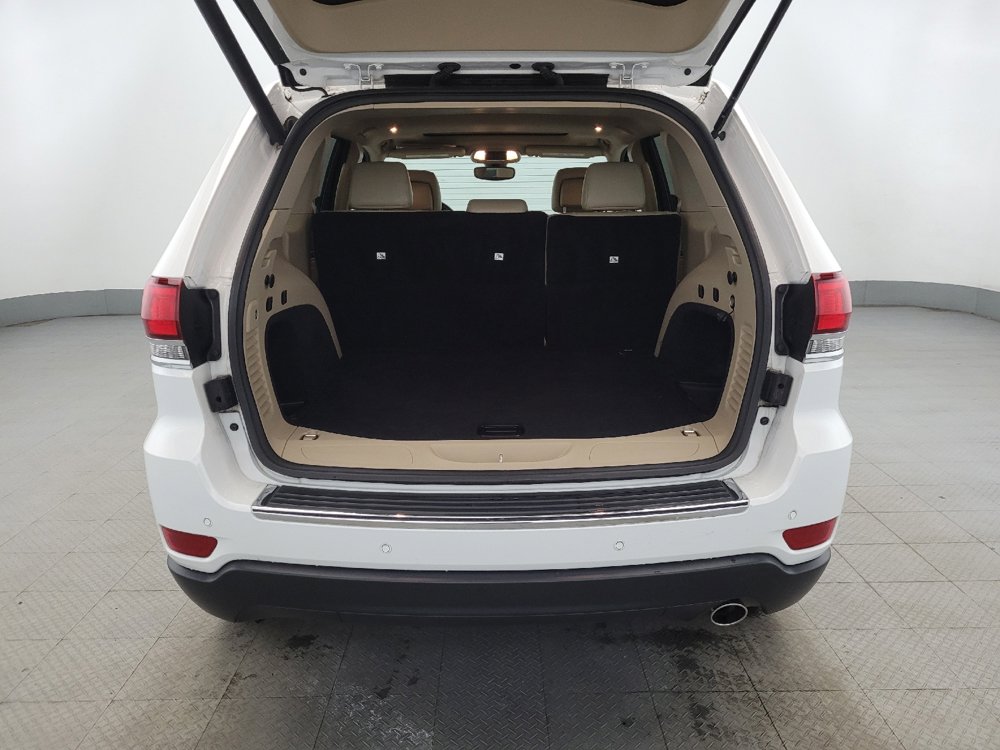 Used 2020 Jeep Grand Cherokee Limited image 29