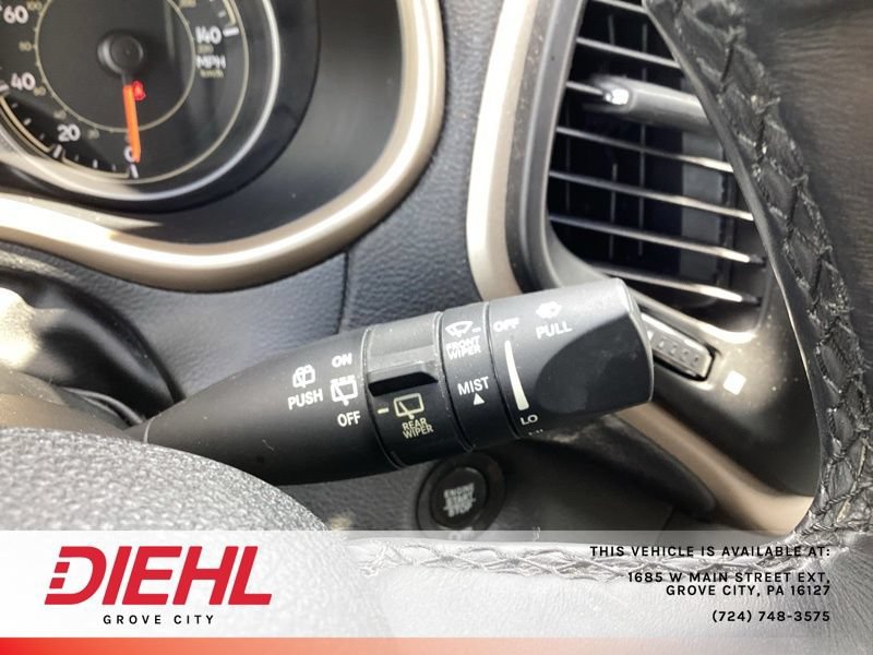 Used 2017 Jeep Cherokee Limited AWD/4WD image 31