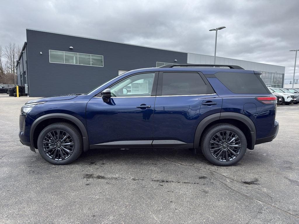 New 2026 Nissan Pathfinder SL image 6