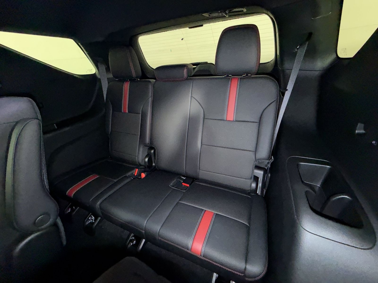 New 2027 Chevrolet Traverse RS AWD/4WD image 25