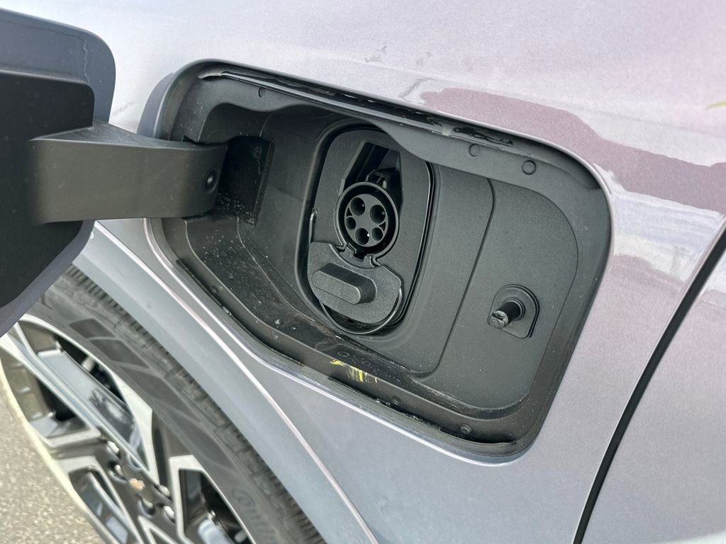 New 2026 Chevrolet Equinox EV LT image 10