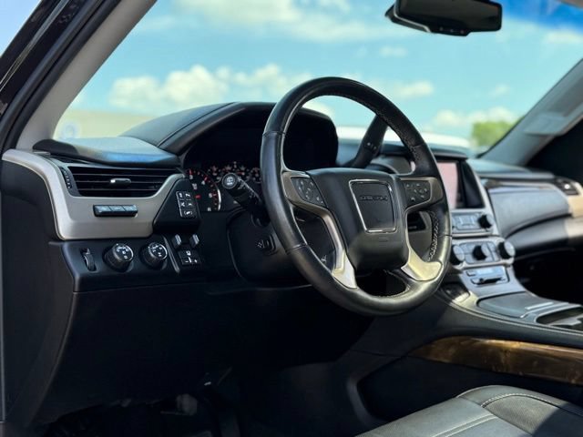 Used 2016 GMC Yukon Denali w/ Open Road Package AWD/4WD image 14