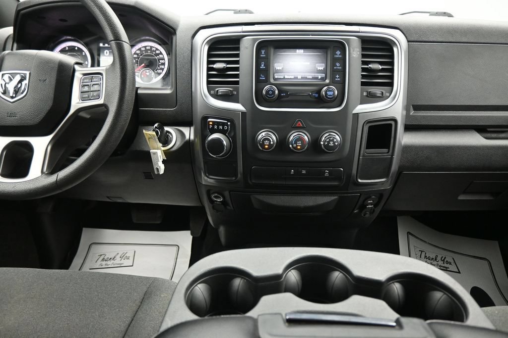 Used 2024 RAM 1500 Warlock RWD image 16