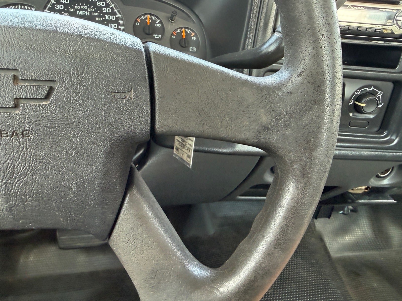 Used 2004 Chevrolet Silverado 1500 W/T RWD image 25
