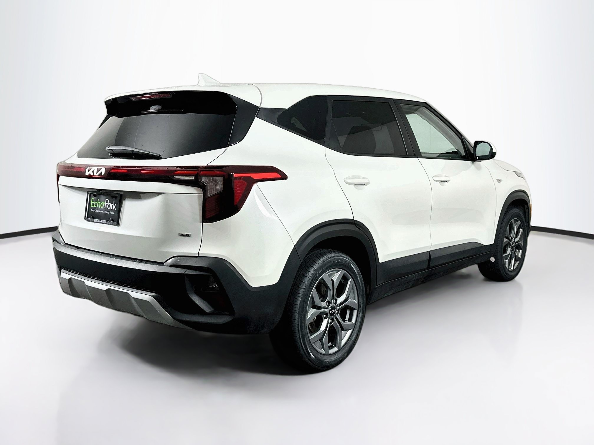 Used 2025 Kia Seltos LX AWD/4WD image 9