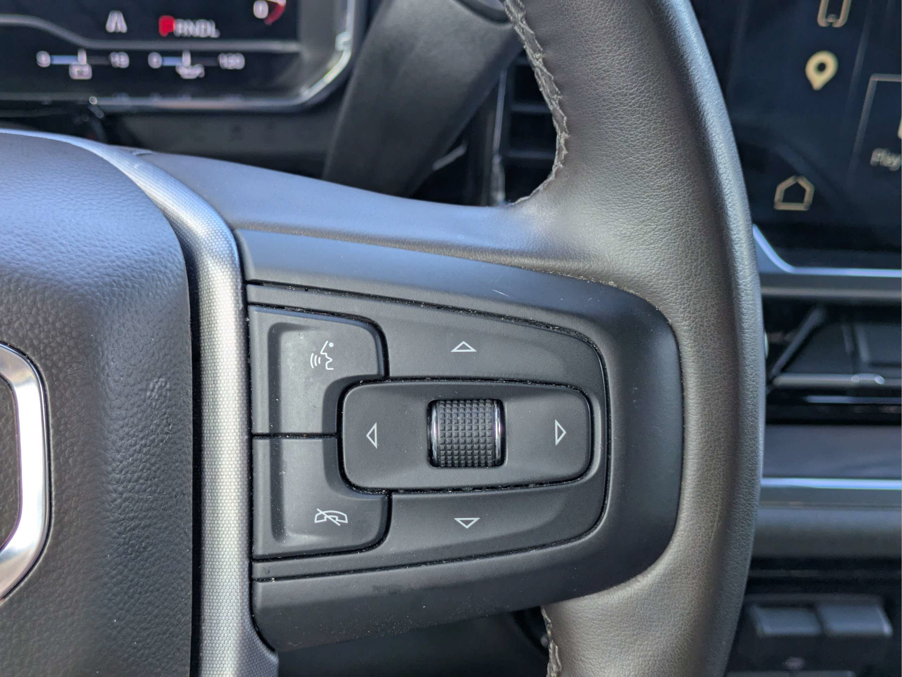 Used 2025 GMC Sierra 1500 SLT RWD image 25