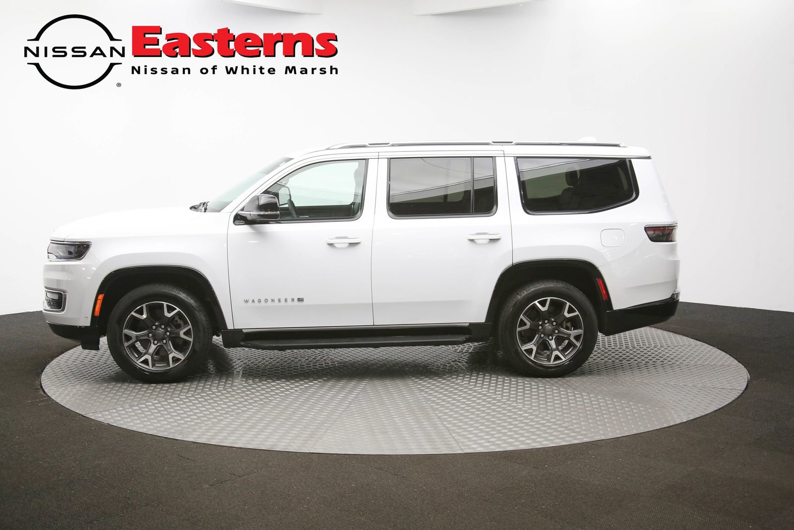 Used 2023 Jeep Wagoneer Series III w/ Preferred Equipment Group image 58