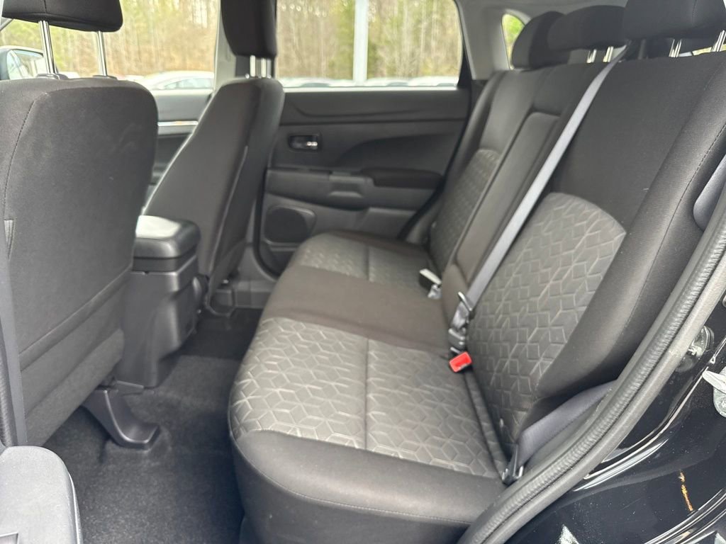 Used 2025 Mitsubishi Outlander Sport AWD image 26