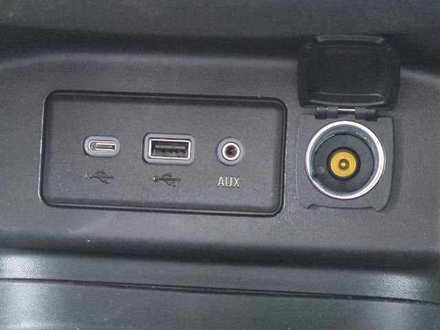 Used 2023 Chevrolet Equinox RS image 25