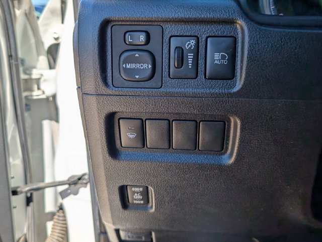 Used 2020 Toyota 4Runner Venture AWD/4WD image 35