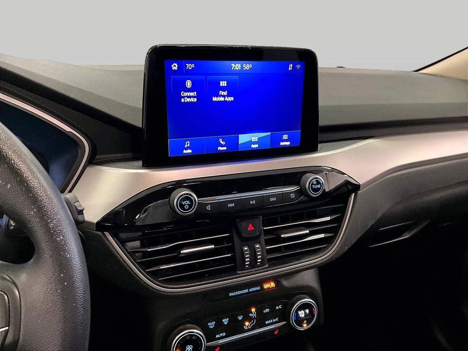 Used 2020 Ford Escape SE image 7