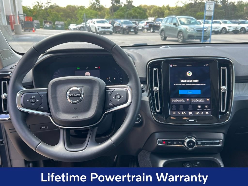 Certified 2026 Volvo XC40 B4 Core FWD image 20