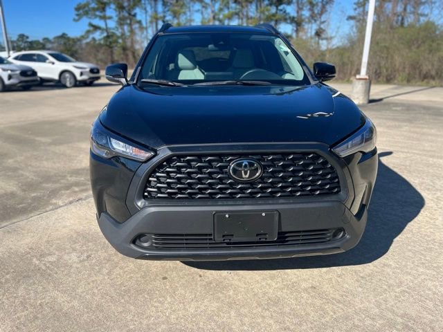 Used 2022 Toyota Corolla Cross LE image 2