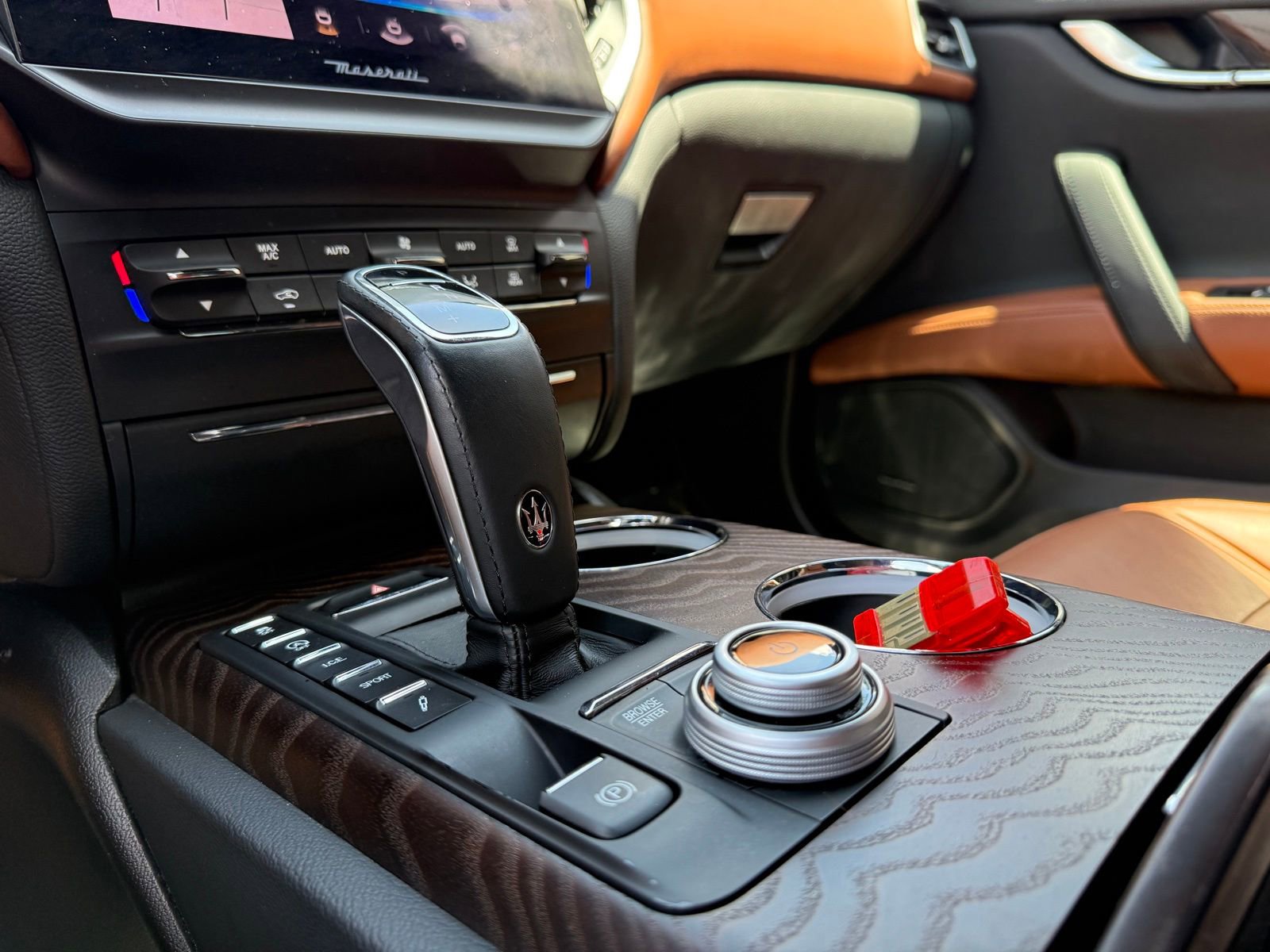 Used 2022 Maserati Ghibli Modena Q4 AWD/4WD image 30