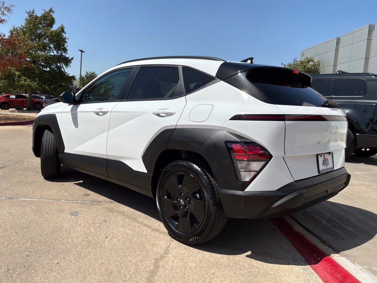 Used 2026 Hyundai Kona SEL Sport FWD image 8