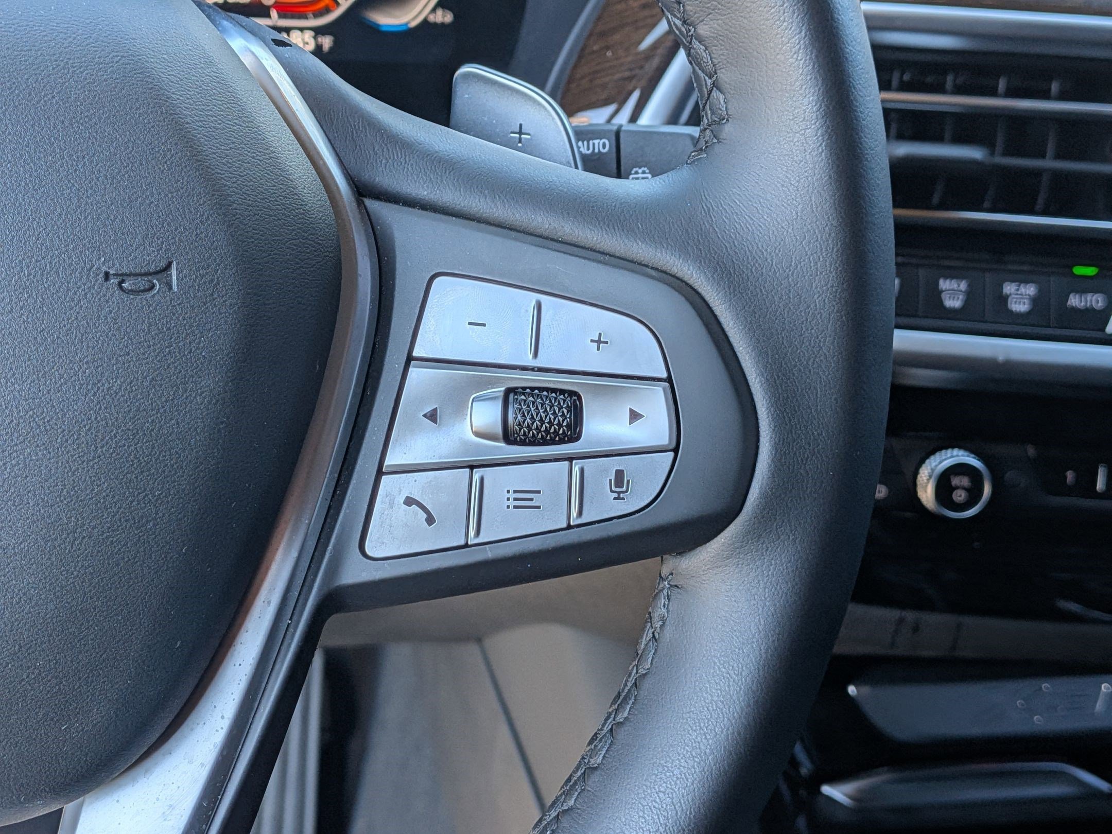 Used 2023 BMW X3 sDrive30i w/ Convenience Package image 19