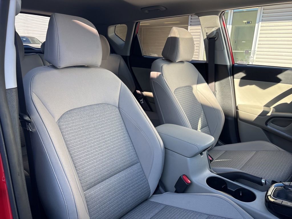 Used 2025 Kia Soul EX image 16