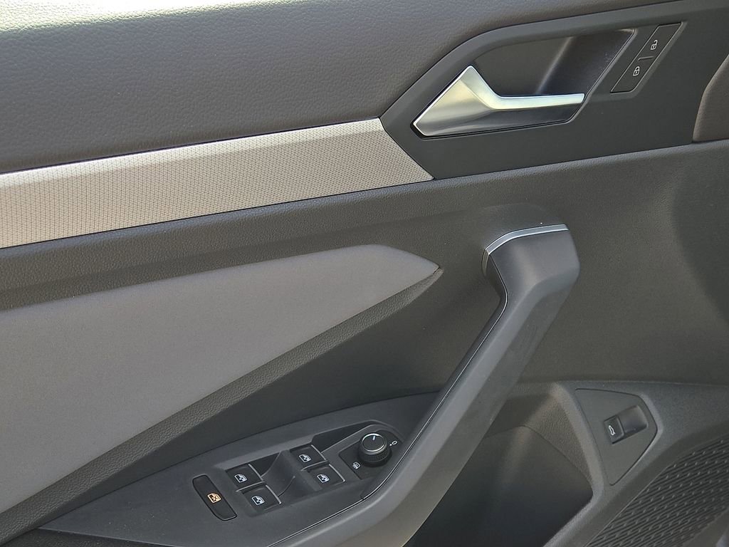 New 2026 Volkswagen Jetta SE image 14