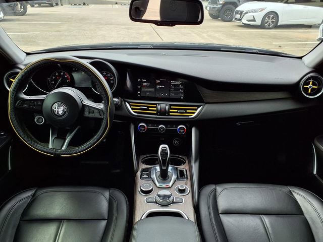 Used 2020 Alfa Romeo Giulia Ti image 10