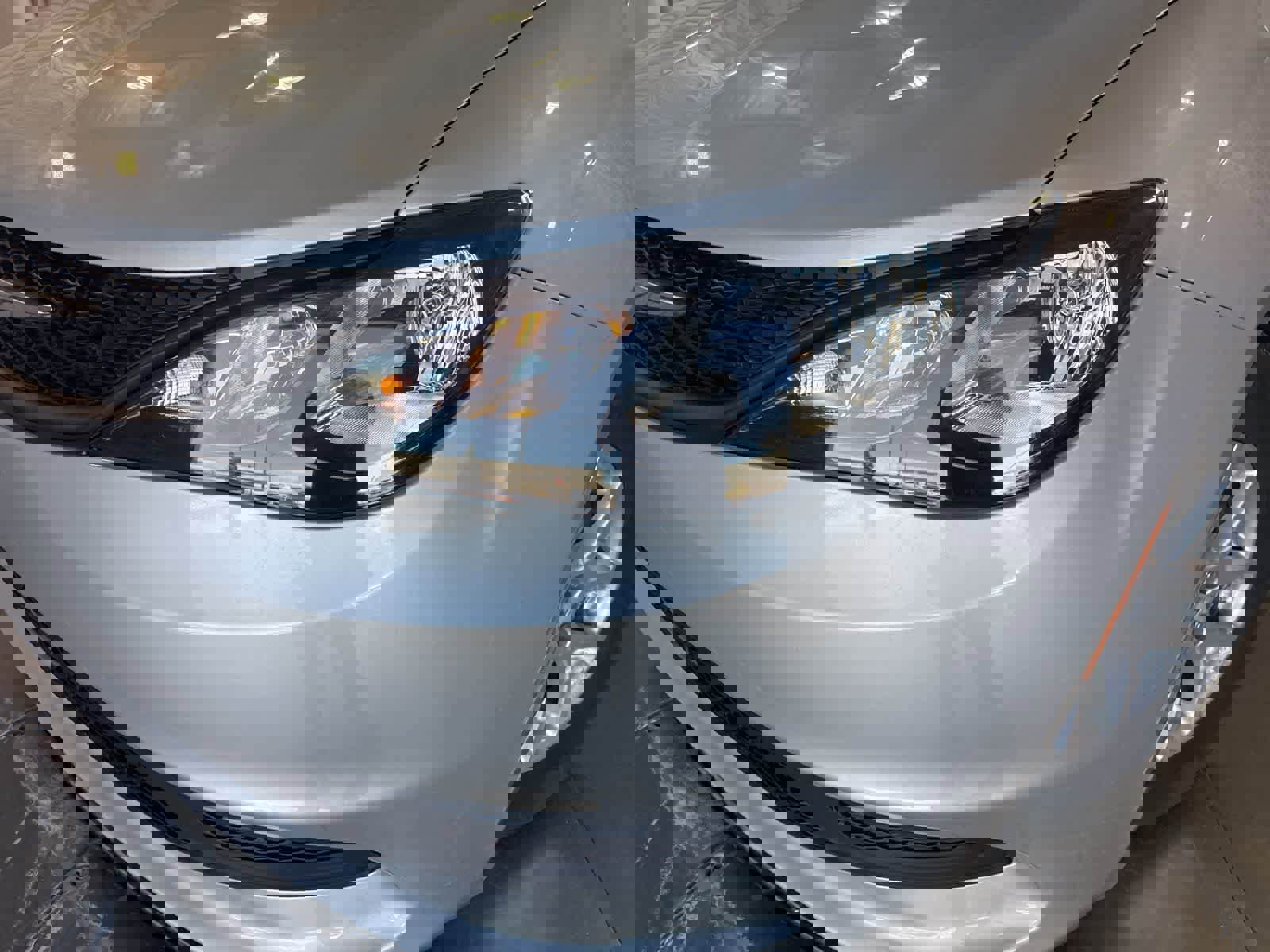 Used 2023 Chrysler Voyager LX image 9