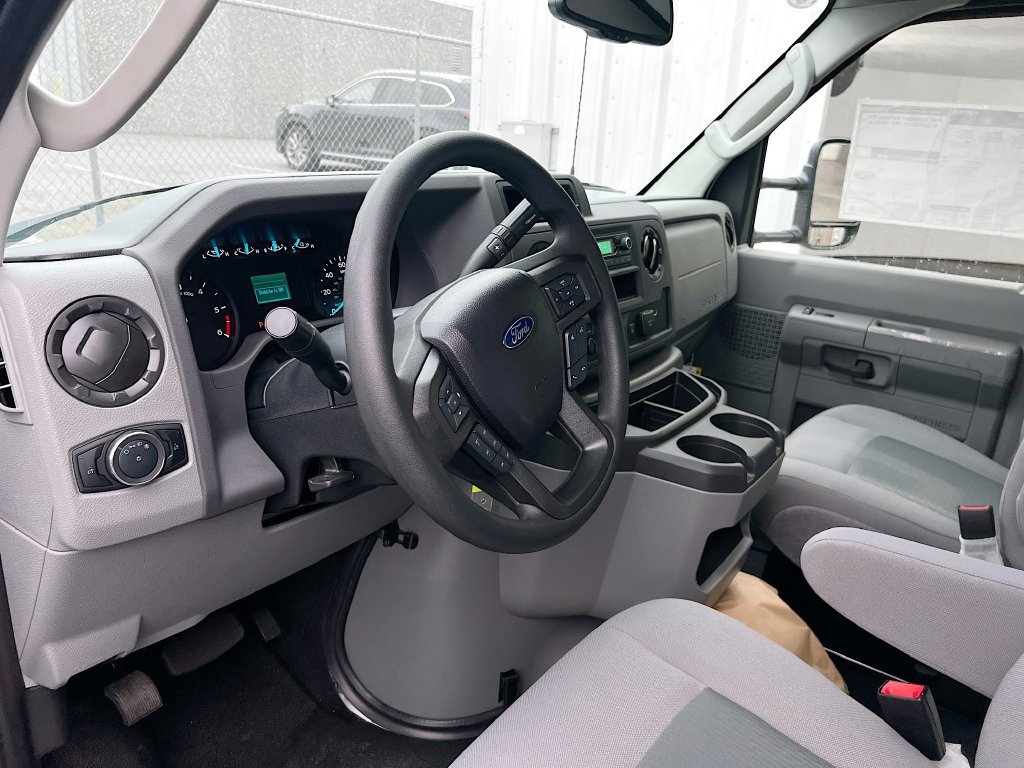 New 2025 Ford E-350 and Econoline 350 Super Duty w/ Interior Upgrade Package RWD image 3