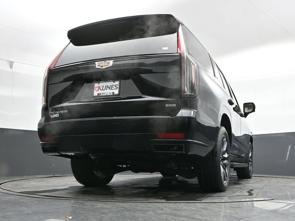 Used 2023 Cadillac Escalade Sport AWD/4WD image 43