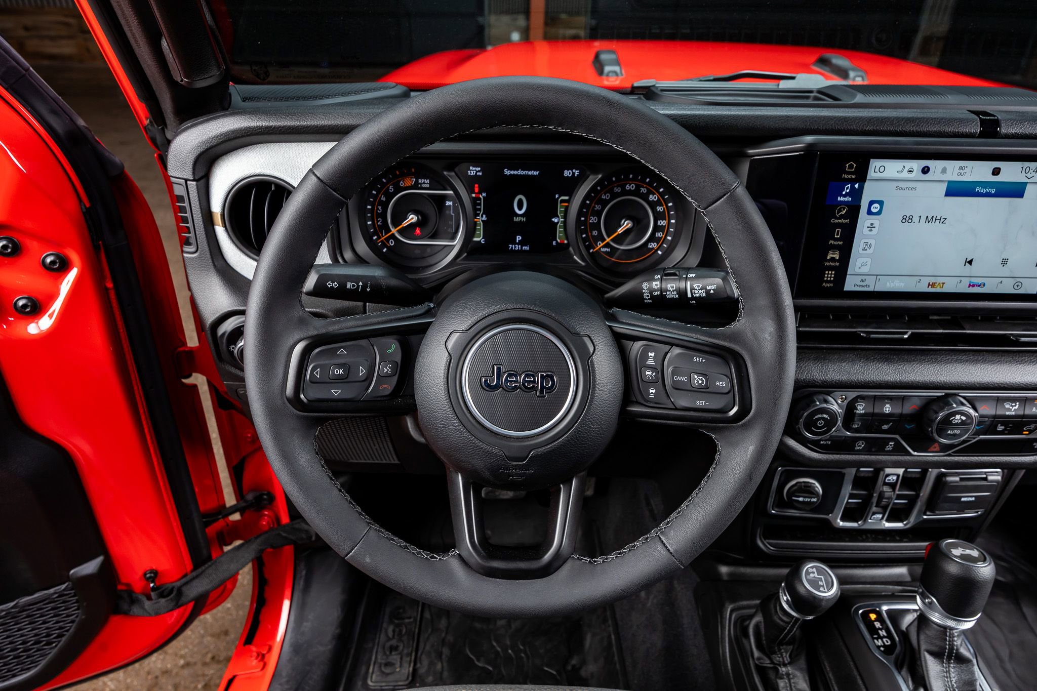 Used 2025 Jeep Wrangler Sport S image 18