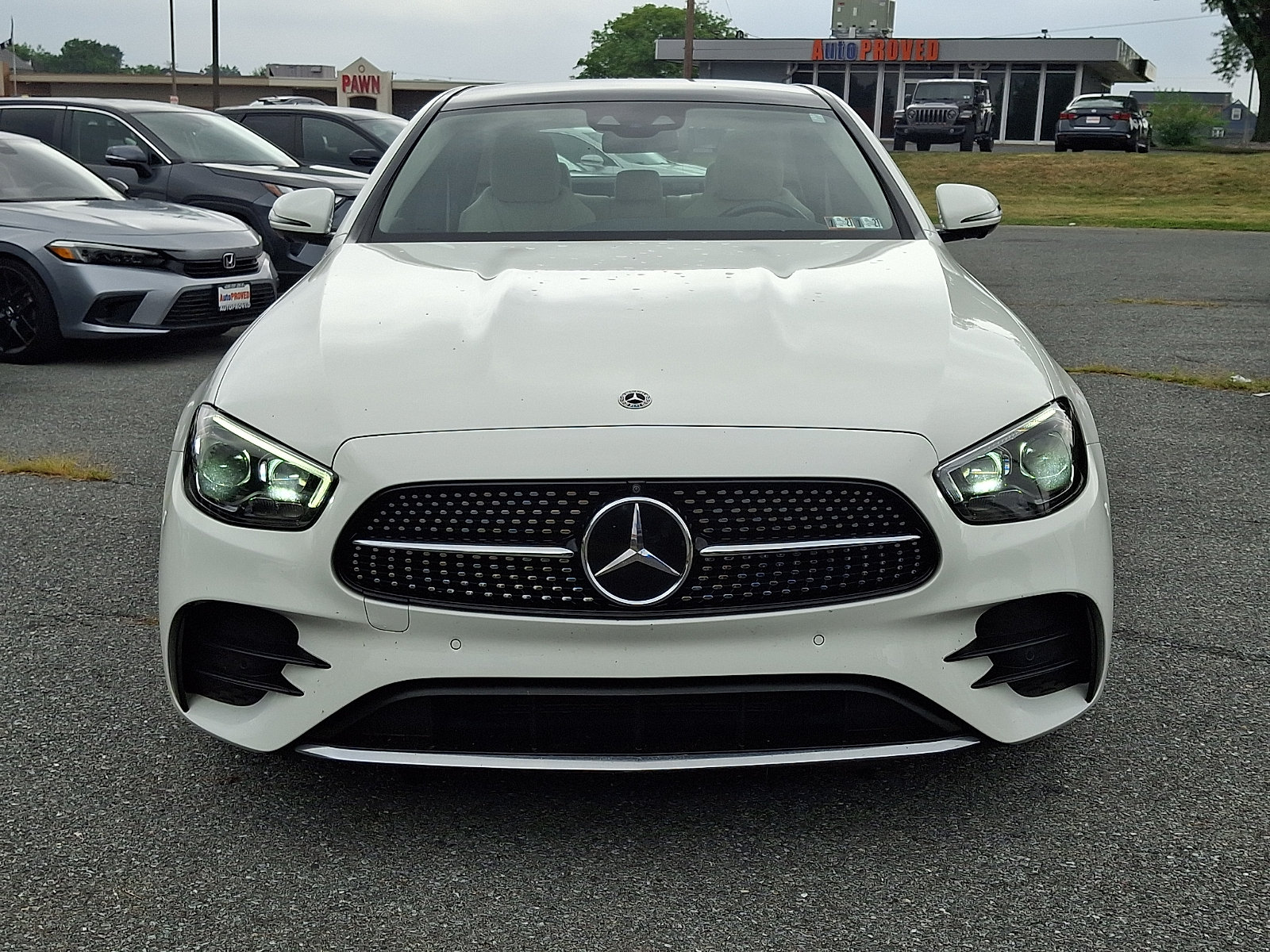 Used 2022 Mercedes-Benz E 350 4MATIC Sedan image 2