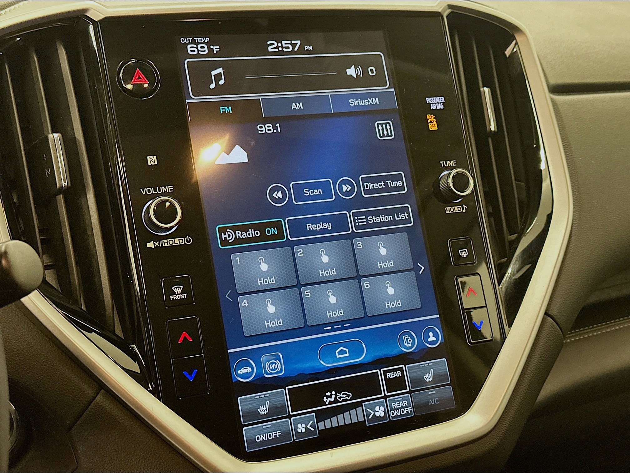 Used 2024 Subaru Ascent Limited image 21