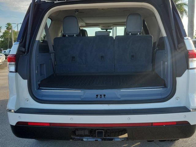 Certified 2022 Lincoln Navigator L Black Label AWD/4WD image 8