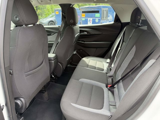 Used 2023 Chevrolet TrailBlazer LS AWD/4WD image 15