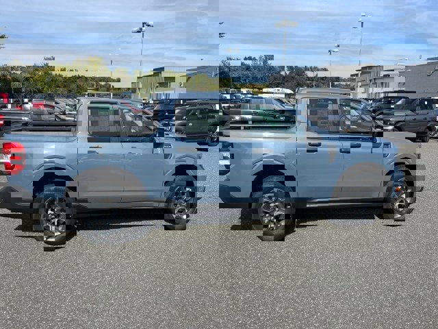 New 2025 Ford Maverick XLT image 6