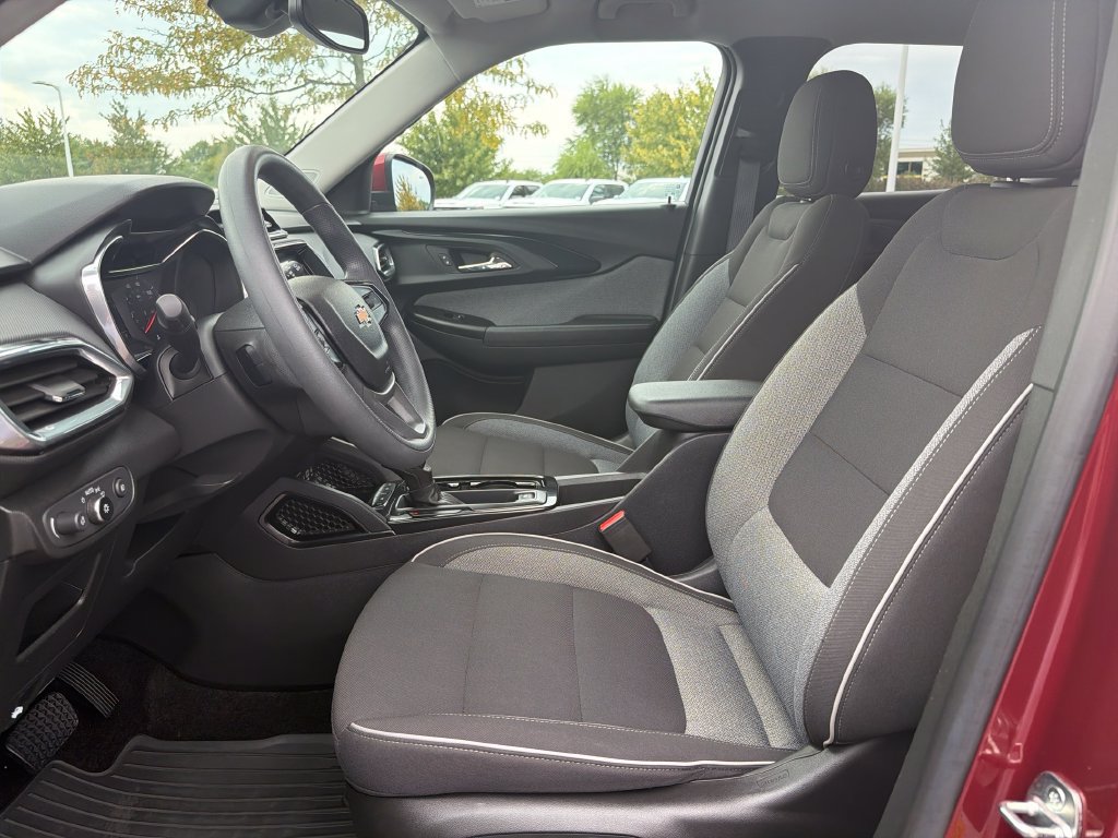 Certified 2023 Chevrolet TrailBlazer LT w/ Convenience Package AWD/4WD image 11