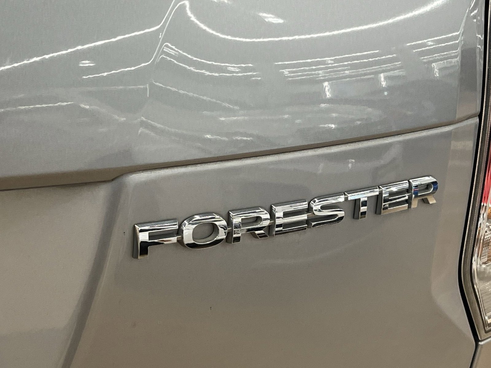 Used 2018 Subaru Forester 2.5i Limited w/ Popular Package #2 image 24