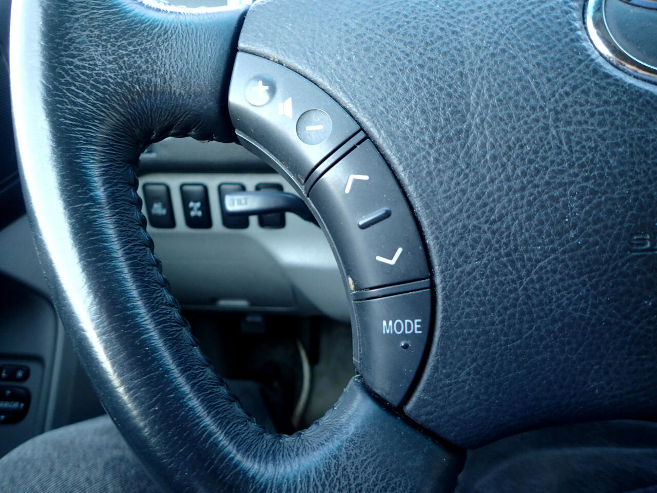 Used 2005 Toyota 4Runner Limited image 17