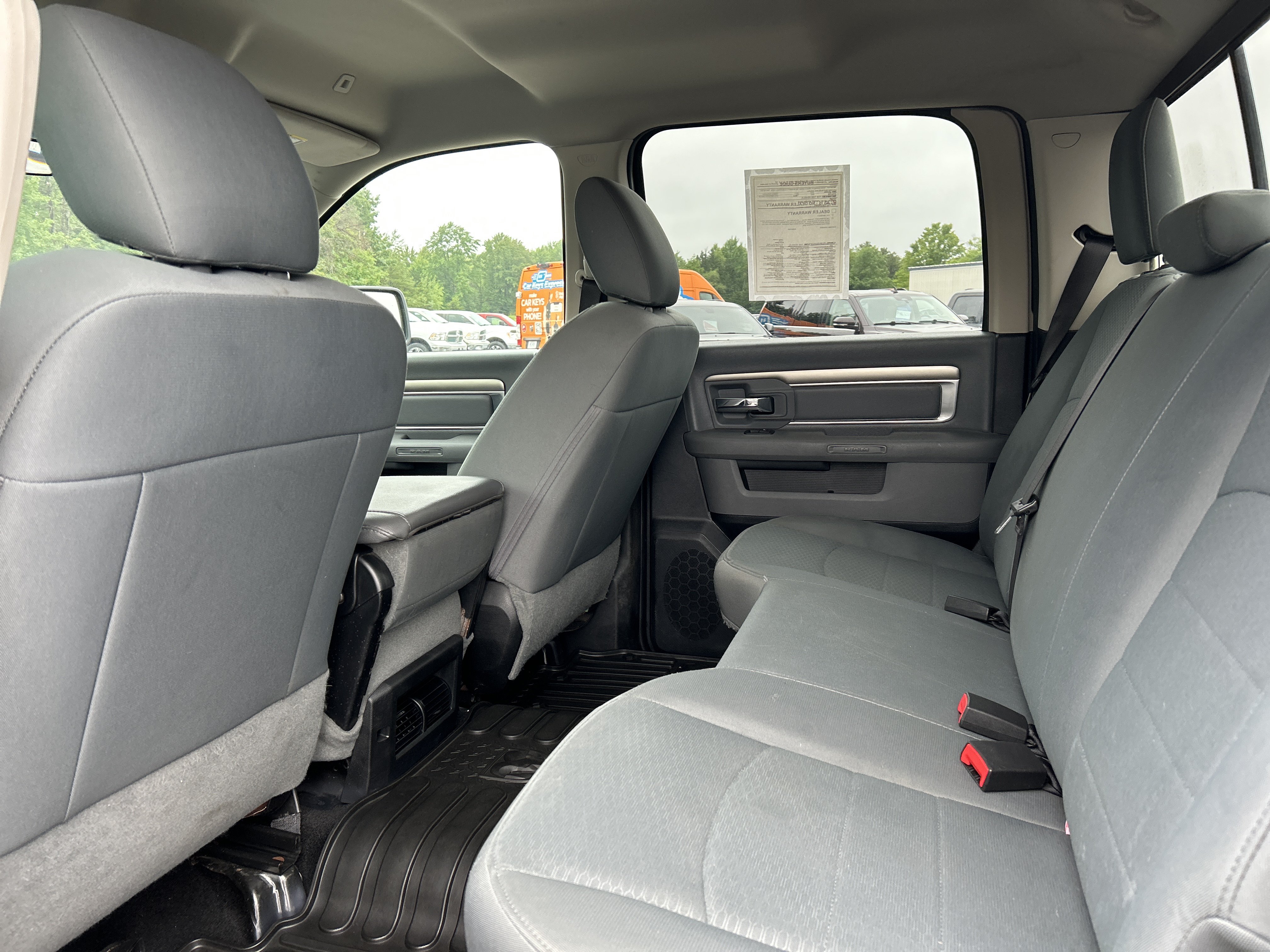 Used 2017 RAM 1500 Classic SLT AWD/4WD image 12