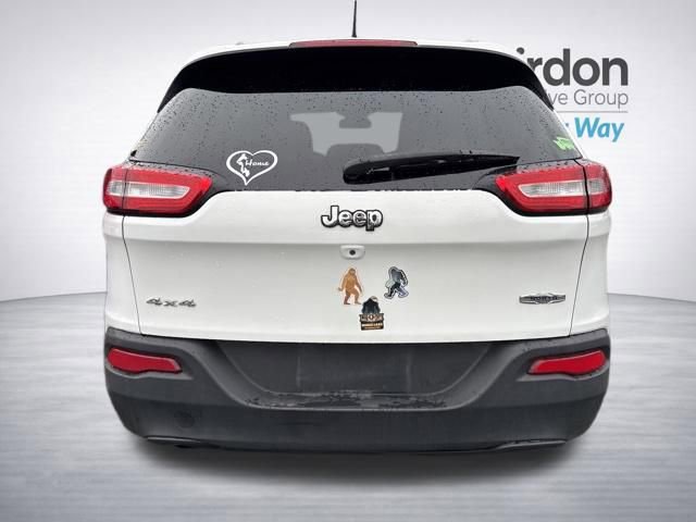 Used 2015 Jeep Cherokee Latitude image 14