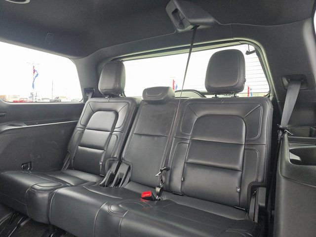 Used 2023 Lincoln Navigator Reserve AWD/4WD image 15