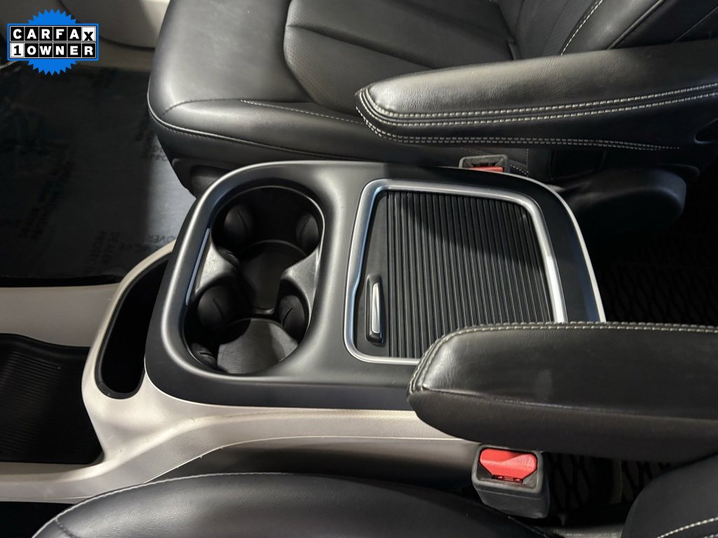 Used 2024 Chrysler Pacifica Touring-L image 22