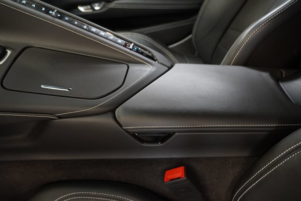 Used 2022 Chevrolet Corvette Stingray Preferred Cpe w/ Battery Protection Package RWD image 24