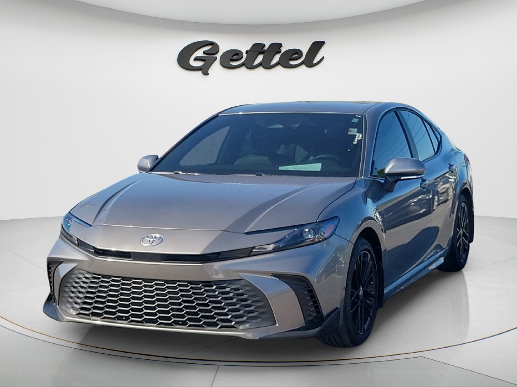 Used 2025 Toyota Camry SE