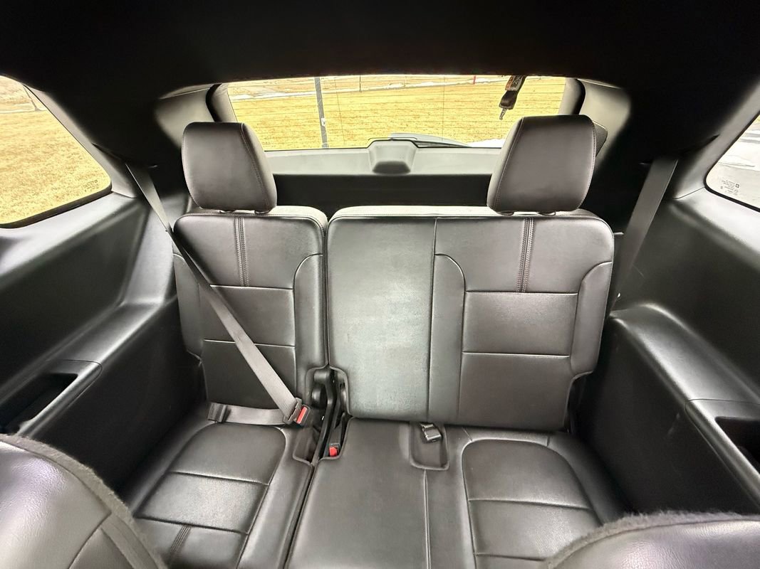 Used 2022 Chevrolet Traverse RS image 14